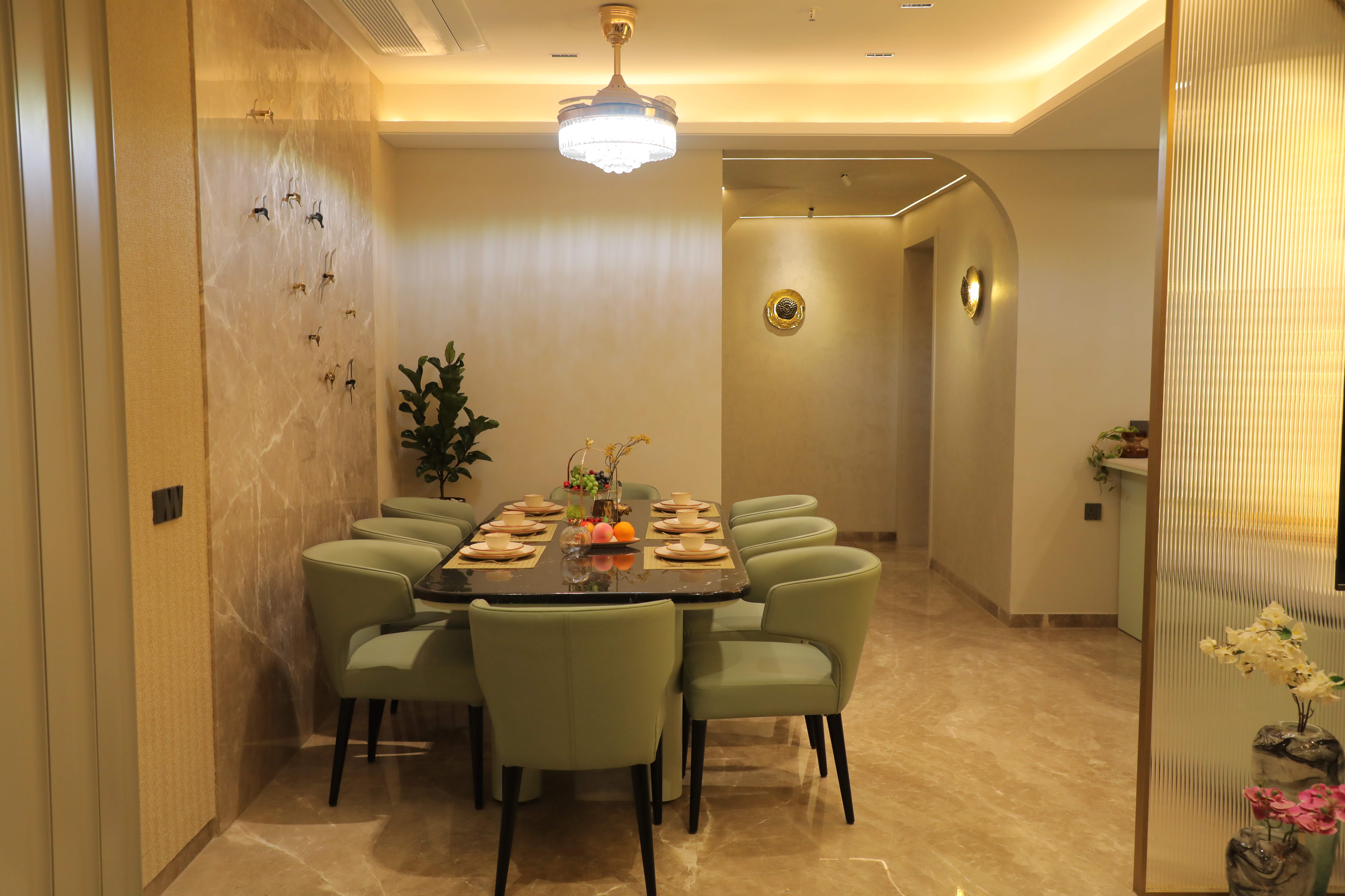 SIGNATURE DINING